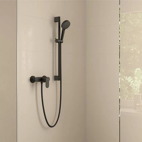 Hansgrohe Vernis Blend Exposed Single Lever Shower Mixer - Matt Black - 71640670 4 Hansgrohe Vernis Blend Exposed Single Lever Shower Mixer - Matt Black - 71640670 - Image 2