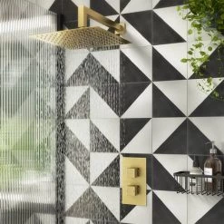 Arezzo Brushed Brass Square Modern Twin Concealed Shower Valve 11 Arezzo Brushed Brass Square Modern Twin Concealed Shower Valve -Showers Shop AZBBSVSQ detail02 460